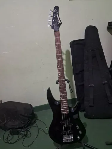 Contra baixo 4 cordas samick
