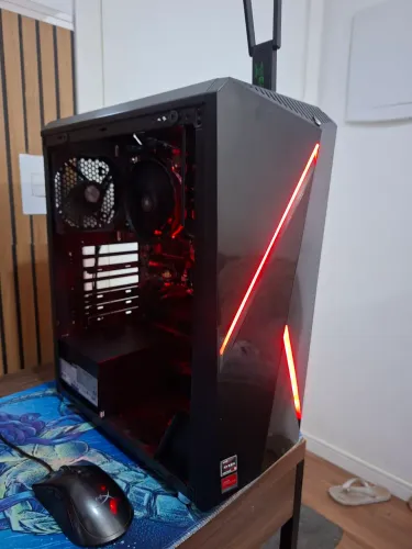 PC Gamer Ryzen 5 8500G 16GB DDR5 