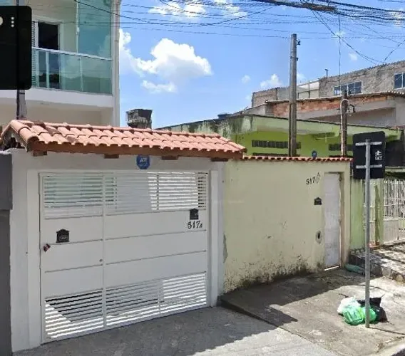 Terreno 4x25 terreno fica onde está muro amarelo 
