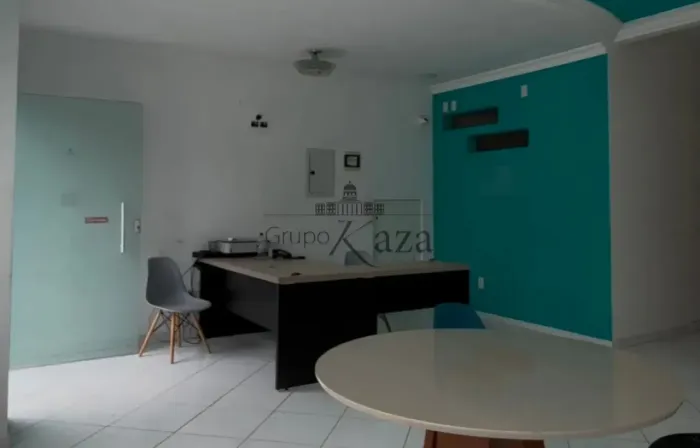 Oportunidade - Casa Comercial ou Residencial - Parque Industrial - 9 Dormitórios - 273m².