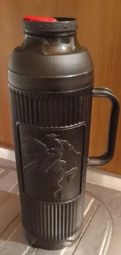 Garrafa térmica Termolar!**Pra levar,entrego em PoA**