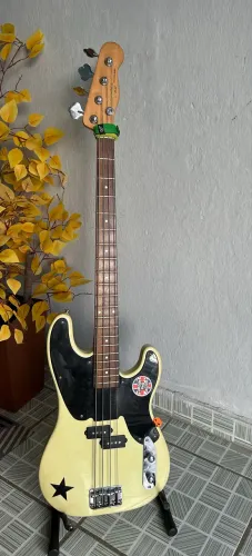 Baixo squier precision Mike Dirnt