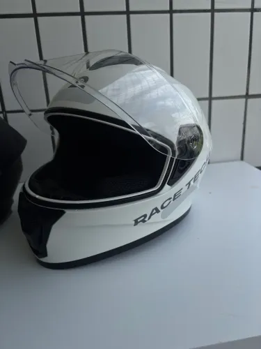 Capacetes RaceTech número 60 250,00 cada