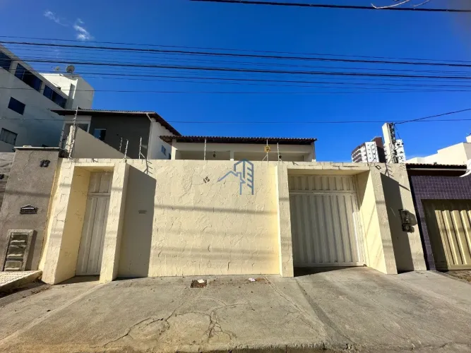 Casa Duplex com 5/4 sendo uma suíte