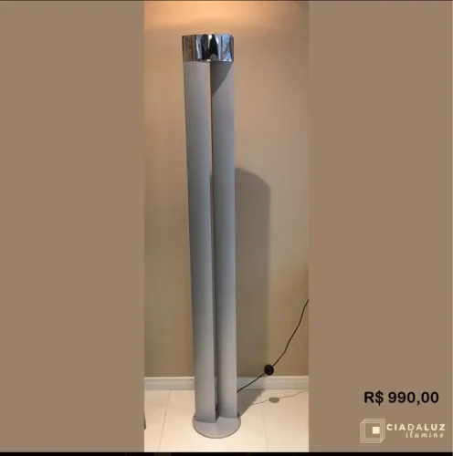 Luminária de chão