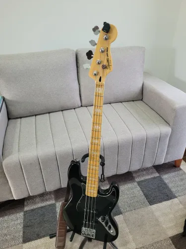 Contra baixo squier vintage modified com customy