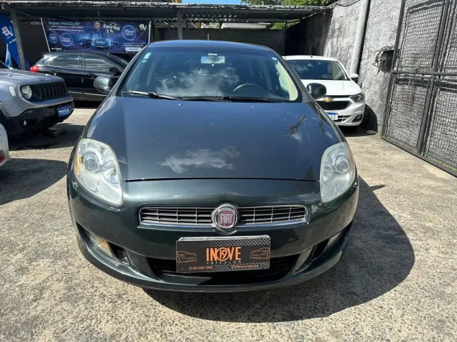 Fiat Bravo Essence 1.8 Flex 16V 5P 2011