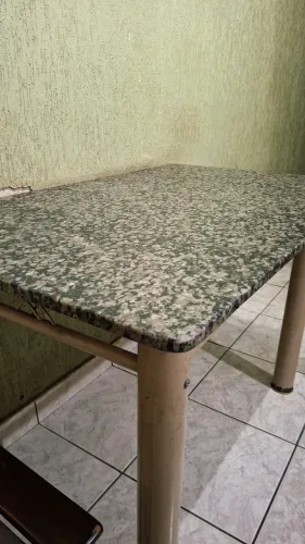 Tampo de mesa de granito