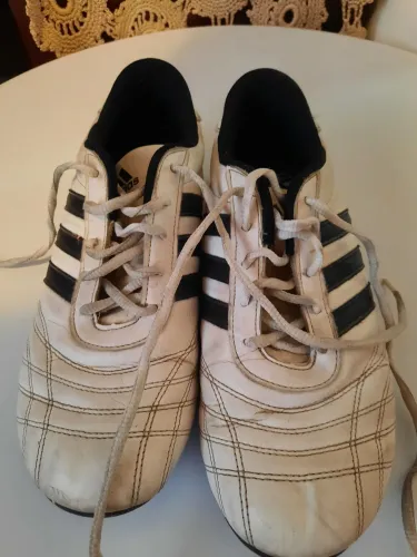 Chuteira adidas 41