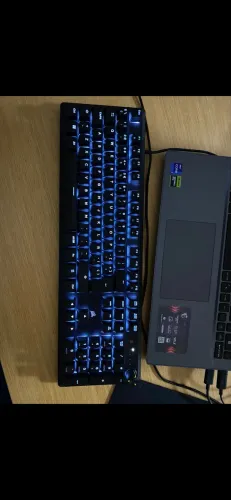 Teclado e Mouse Corsair K70 Core e Harpoon Pro