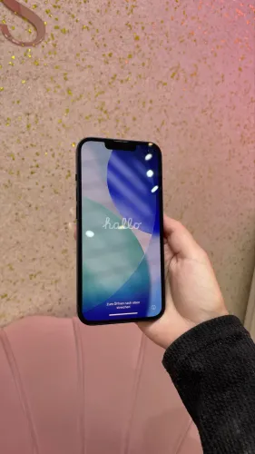 iPhone 13