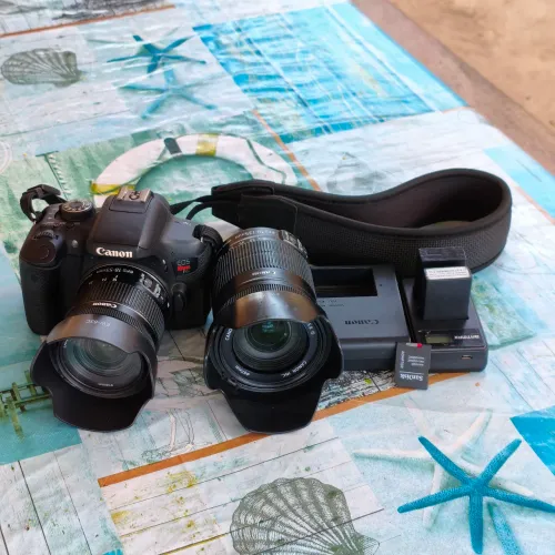 Canon T6i + 2 Lentes + 2 Baterias + 2 Carregadores + 1 Cartão + Alça