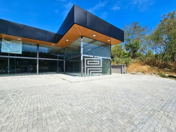 Loja de 70 m² em frente à Padaria Glamour em Maria Paula - Alugue por R$ 8.000 + taxas