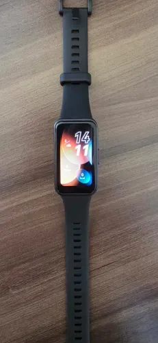 SMARTBAND HUAWEI BAND 8 - Preto - Tela AMOLED 1.47