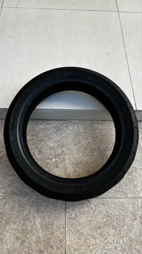 Pneu pirelli para scooter 