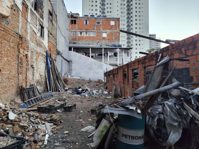 Terreno Plano Pronto Para Construir Na Liberdade - SP