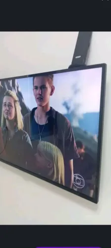 Vendo TV da marca AOC 42 polegadas funcionando normal