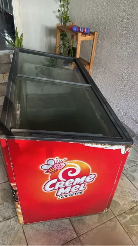 Vendo Freezer com porta de vidro
