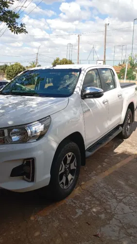 Toyota Hilux CD SRV 4X4 2.8 TDI Diesel Aut. 2020