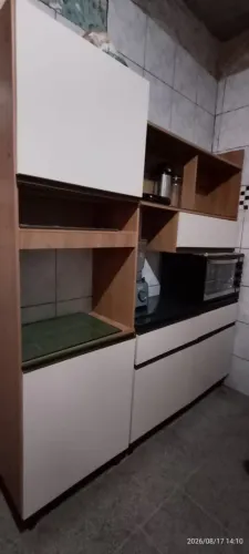 Vendo Armário de cozinha, forno elétrico e mesa de vidro