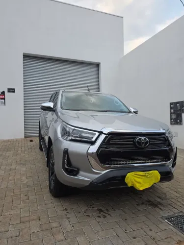 Toyota Hilux CD SRX 4X4 2.8 TDI 16V Diesel Aut. 2021