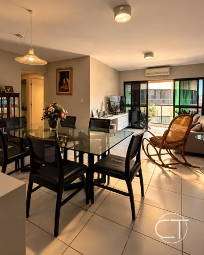 Apartamento com 3 quartos suítes próximo ao Palato Ponta Verde