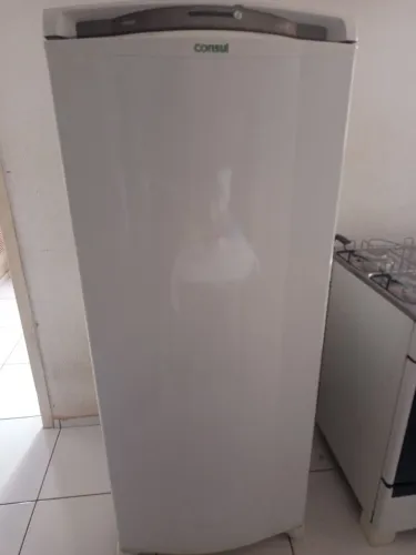 Vendo Geladeira Consul 220 Volts