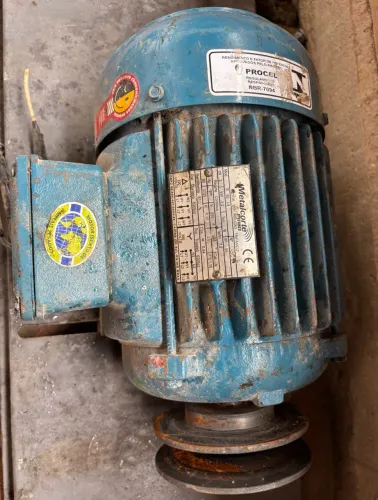 MOTOR METALCORTE TRIFÁSICO 3CV 4 POLOS 220/380