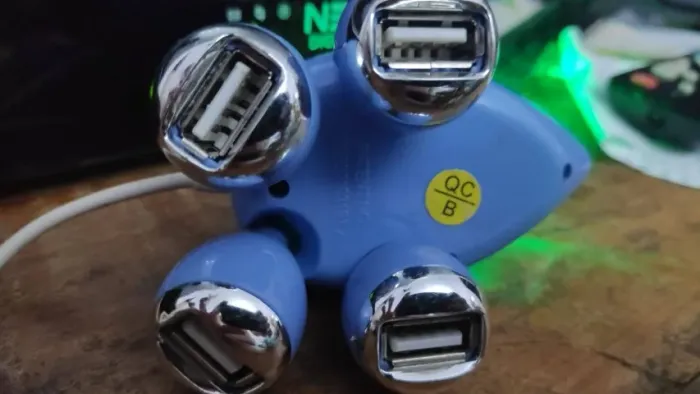 Hub USB 4 Portas Formato Ratinho com LED