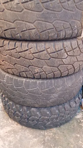 vendo esse peneus aro 16