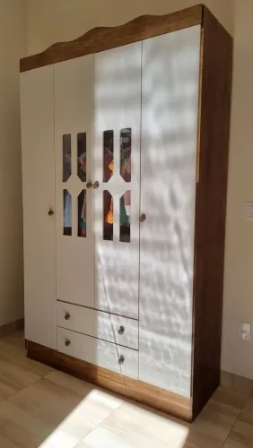Guarda roupa de solteiro