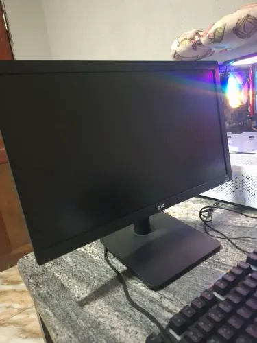 MONITOR LG, 2MS, 75HZ COM NF E GARANTIA DE FÁBRICA.