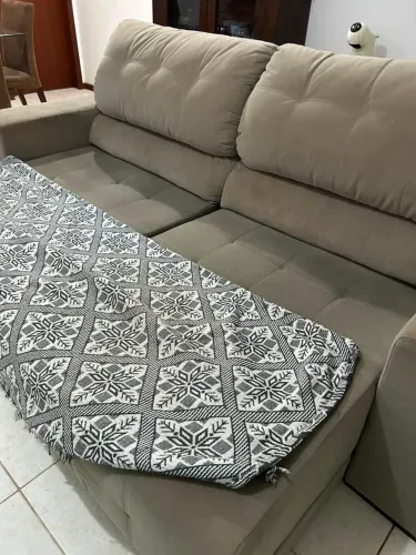 Sofá retrátil para 4 lugares