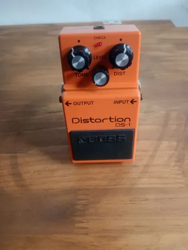Pedal Boss DS-1