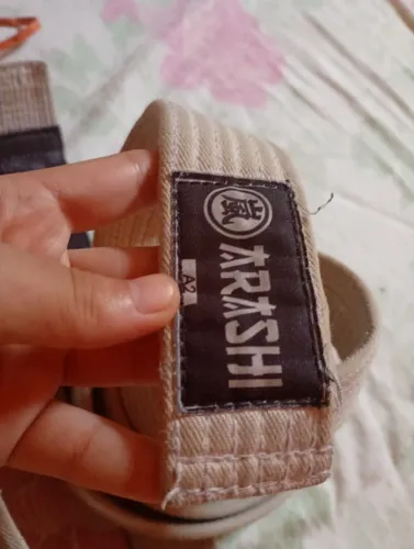Faixa de jiu-jitsu, A2 em bom estado 