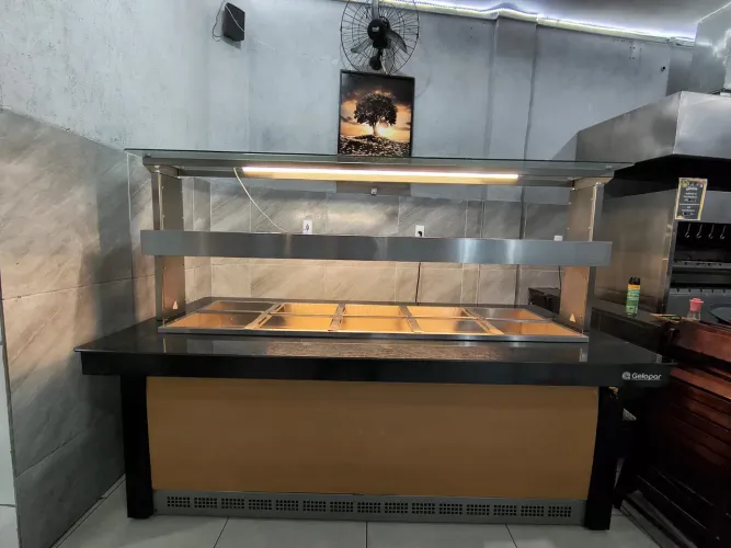 BUFFET QUENTE E FRIO