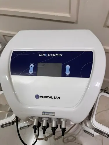 Aparelho Criolipólise Medical San - 6 placas