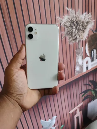 iPhone 11 impecável/ 128GB