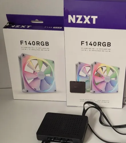 3x fans NZXT F140 RGB