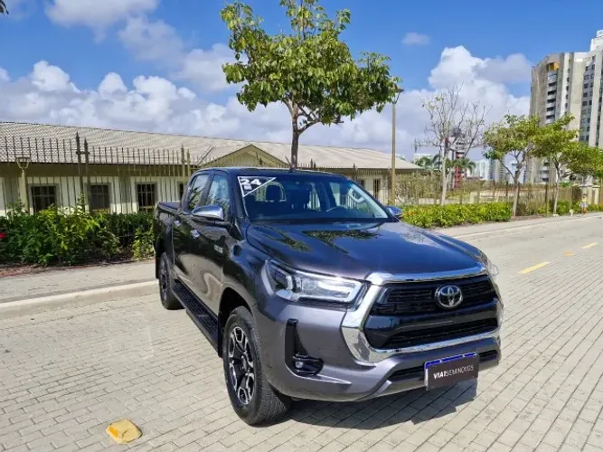 Toyota Hilux CD SRV 4X4 2.8 TDI Diesel Aut. 2024