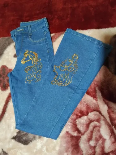 Calça jeans feminina bordado cautry