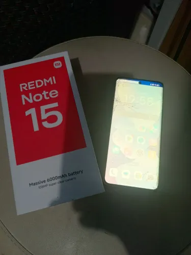 Redmi note 15 com defeito