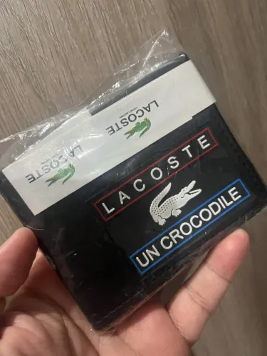 Carteira lacoste nova