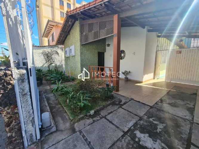 Casa à venda, 6 quartos, 2 vagas, Carlos Prates - Belo Horizonte/MG
