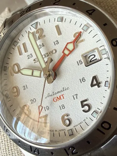 Seiko 5 Sports Polar GMT