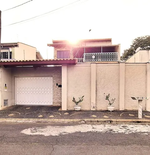 Casa para aluguel, 3 quartos, 2 suítes, 2 vagas, Jardim Canaã - Limeira/SP
