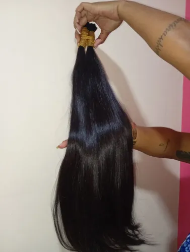 Vendo este cabelo humano 200 gramas 60 centímetros