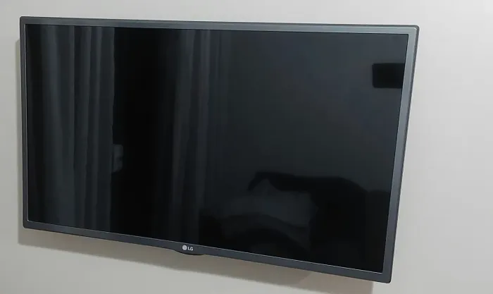 TV LG 32SMART LH570B