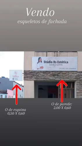Esqueleto de fachada comercial