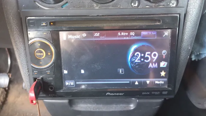 Vendo Pioneer AVH-1450DVD
